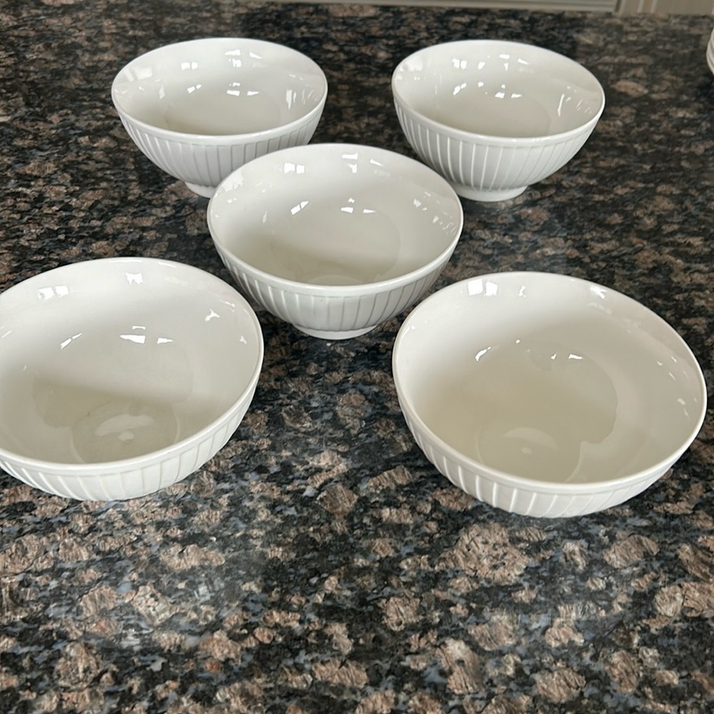 JC PENNY HOME COLLECTION LINEAR SOUP/CEREAL BOWLS SET OF 5